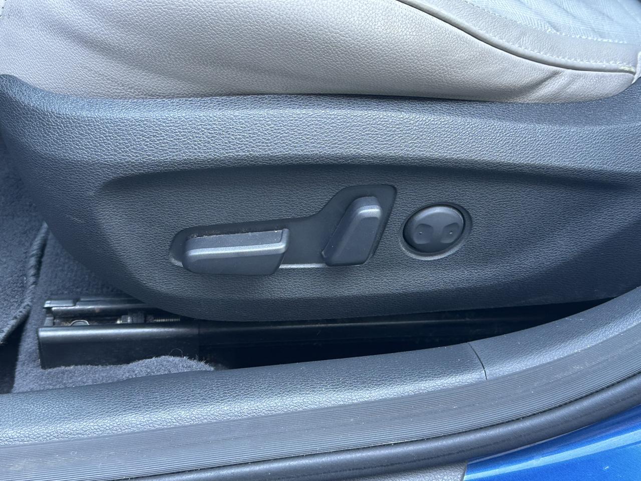 Hyundai Sonata 4dr Sdn 2.4L Sport 2015