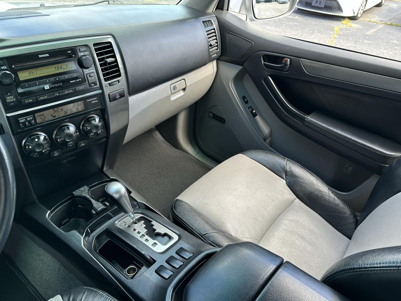 Toyota 4Runner 4dr SR5 V6 Auto (Natl) 2006