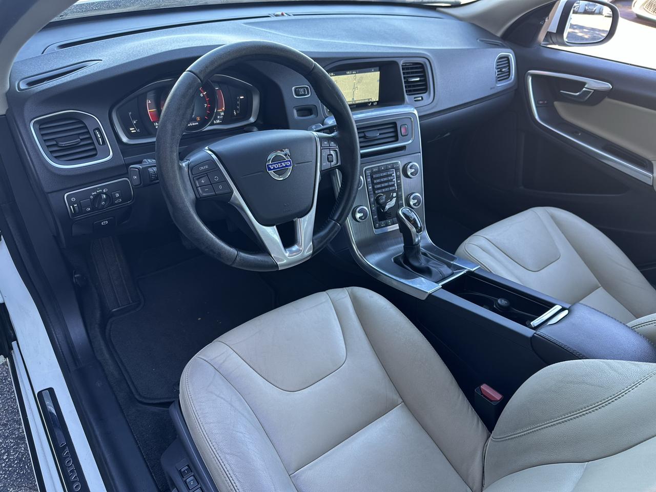 Volvo S60 4dr Sdn T5 Drive-E Premier FWD 2016
