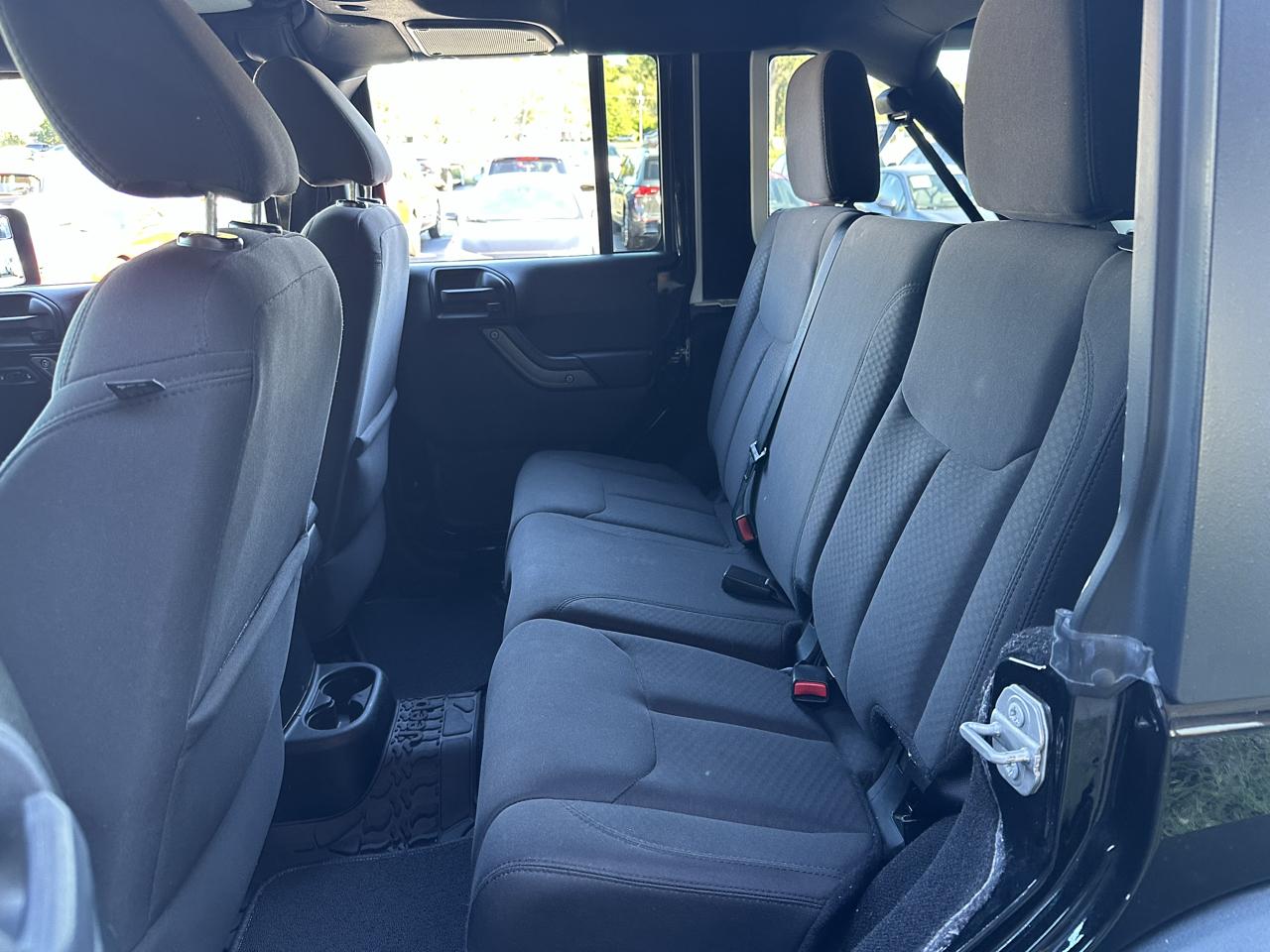 Jeep Wrangler Unlimited 4WD 4dr Sport 2016