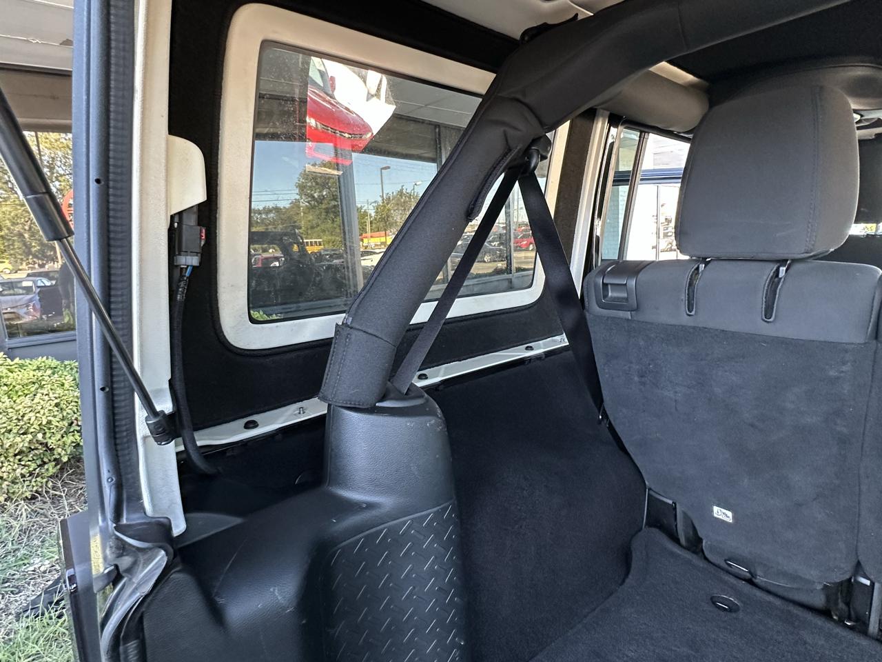Jeep Wrangler Unlimited 4WD 4dr Sport 2016