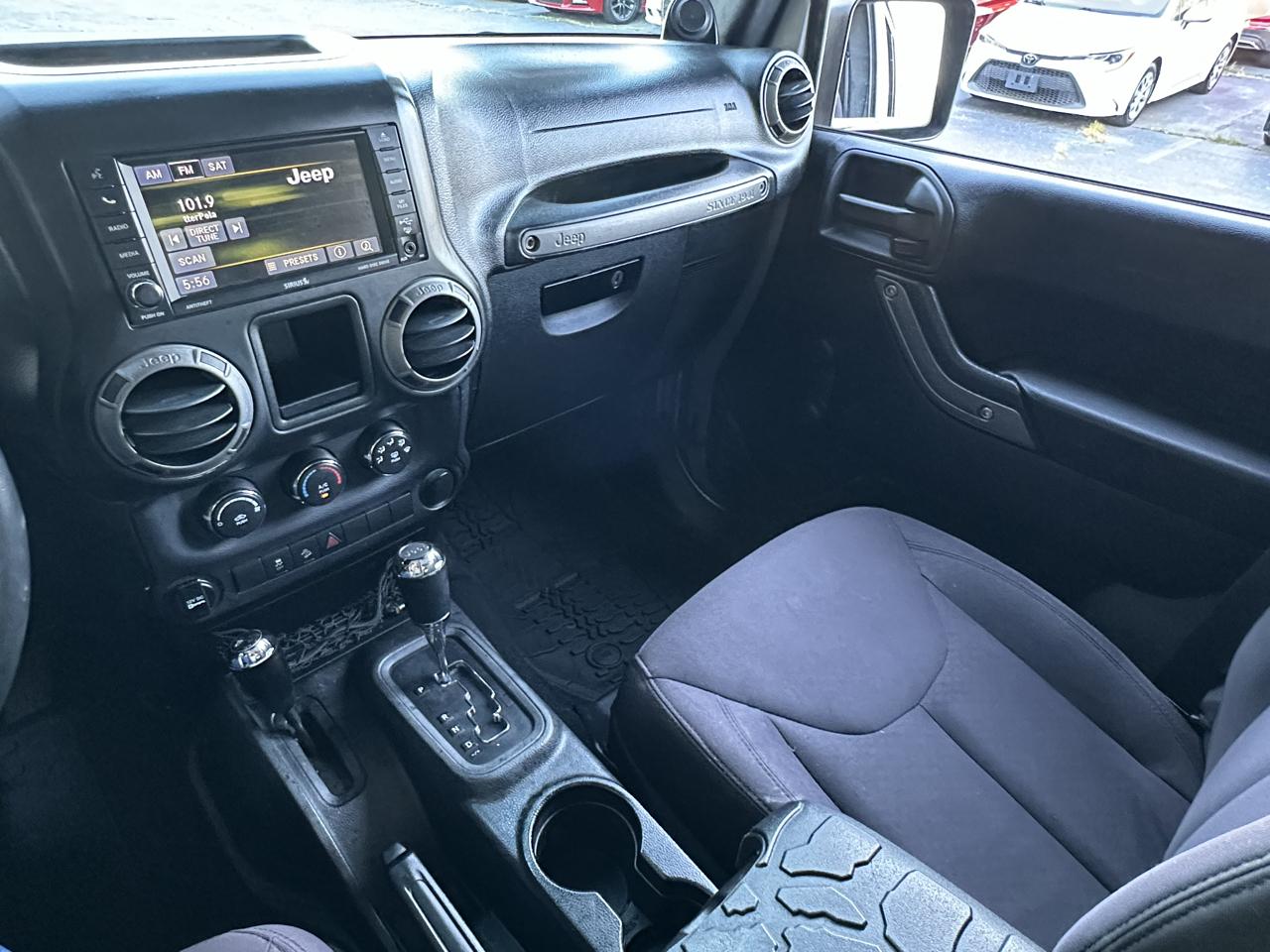 Jeep Wrangler Unlimited 4WD 4dr Willys Wheeler 2014