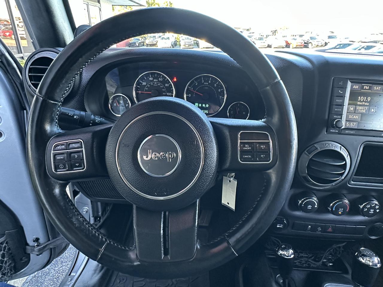 Jeep Wrangler Unlimited 4WD 4dr Willys Wheeler 2014