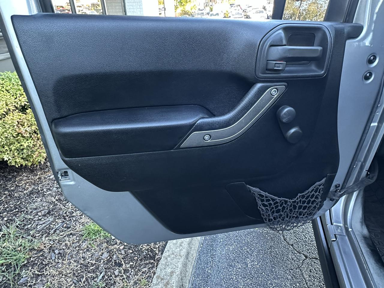Jeep Wrangler Unlimited 4WD 4dr Willys Wheeler 2014
