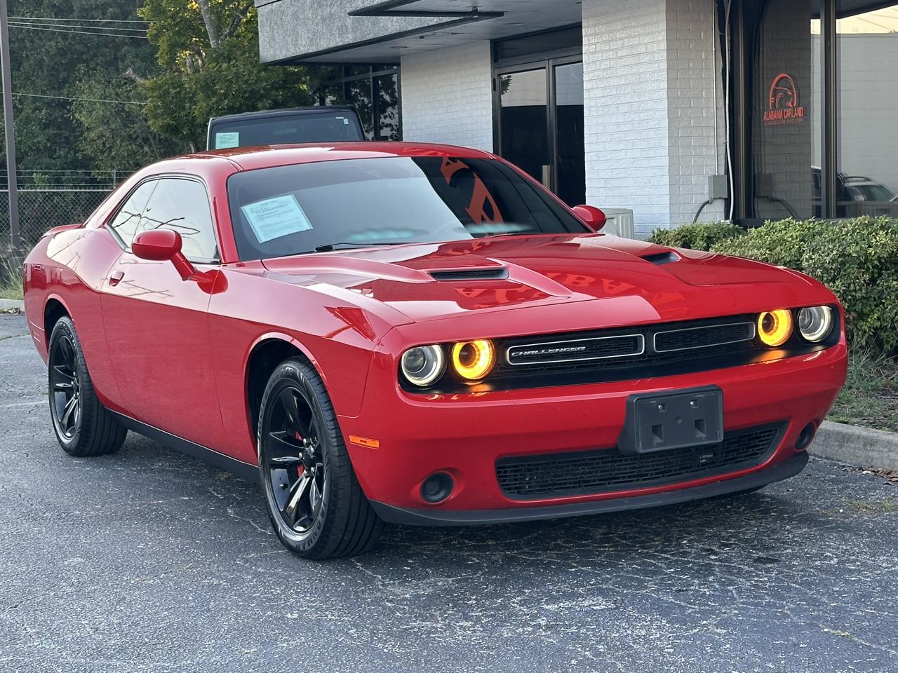 Dodge Challenger SXT RWD 2018