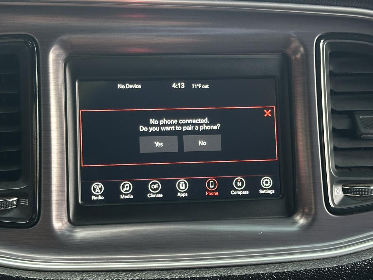 Dodge Challenger SXT RWD 2018
