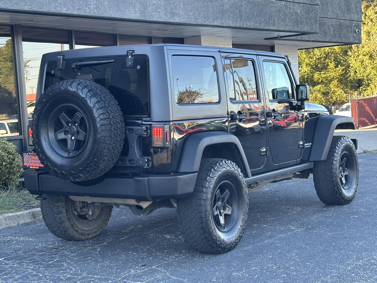 Jeep Wrangler Unlimited 4WD 4dr Rubicon 2016