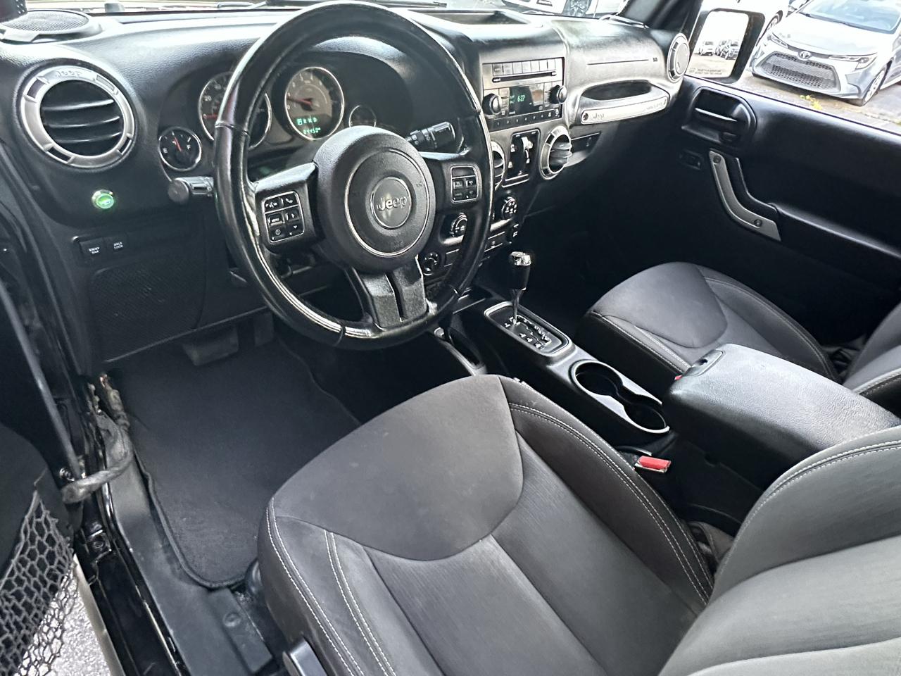 Jeep Wrangler Unlimited 4WD 4dr Rubicon 2016
