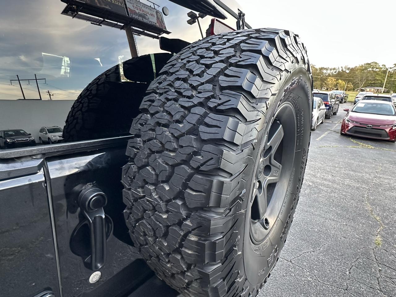 Jeep Wrangler Unlimited 4WD 4dr Rubicon 2016