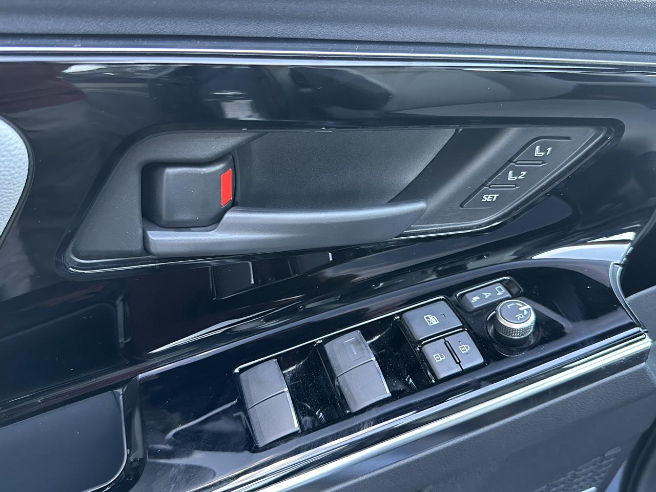 Subaru Solterra Touring AWD 2023
