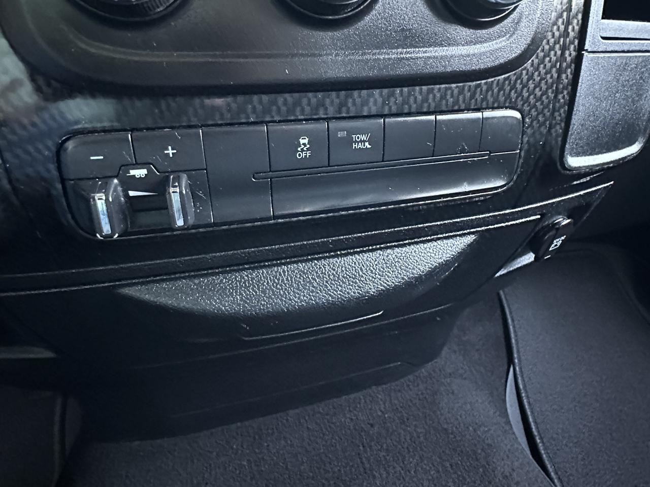 RAM 1500 4WD Quad Cab 140.5" Express 2014