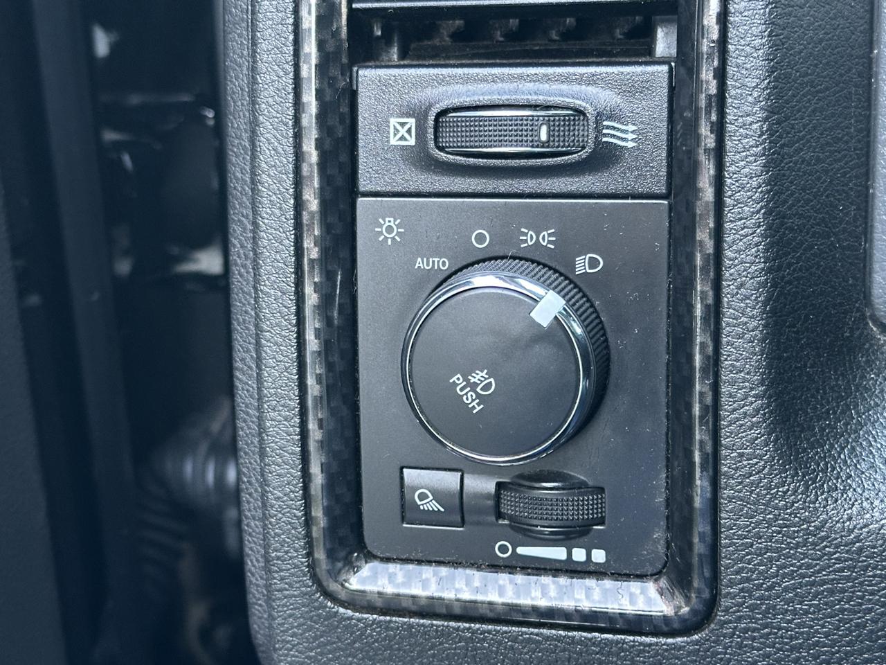 RAM 1500 4WD Quad Cab 140.5" Express 2014