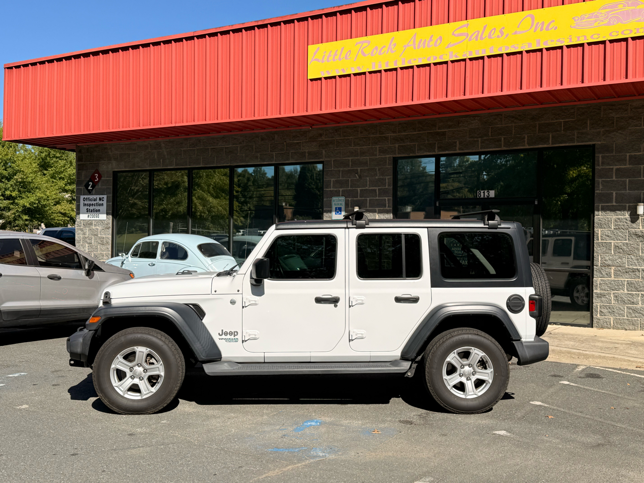 2018 Jeep Wrangler Unlimited Sport photo 2