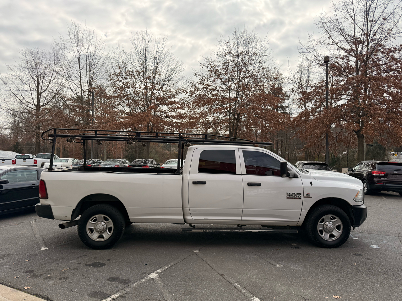 2017 Ram 3500 Tradesman photo 4
