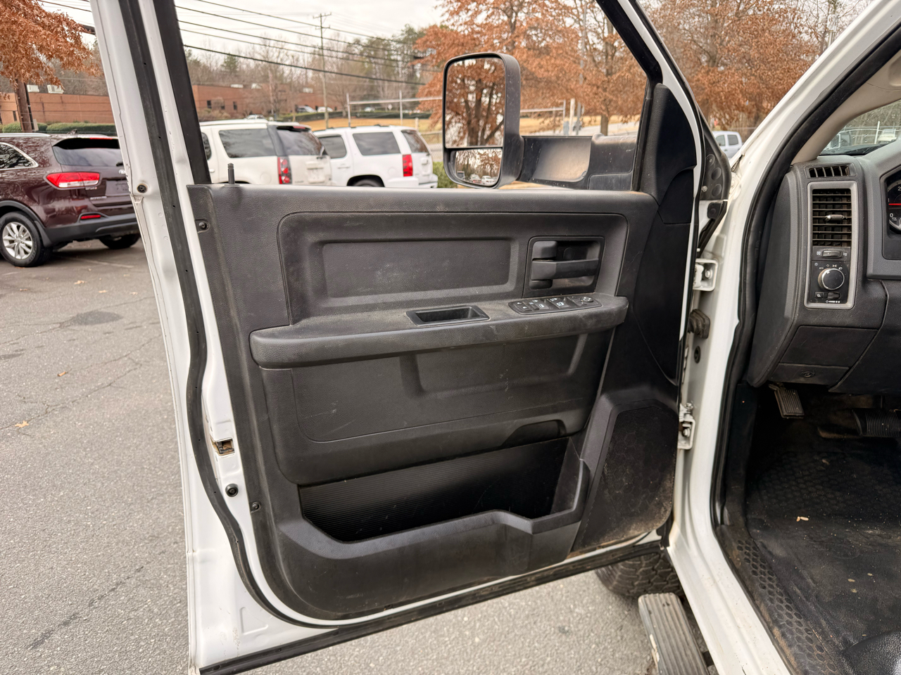 RAM 3500 Tradesman Crew Cab LWB 2WD 2017