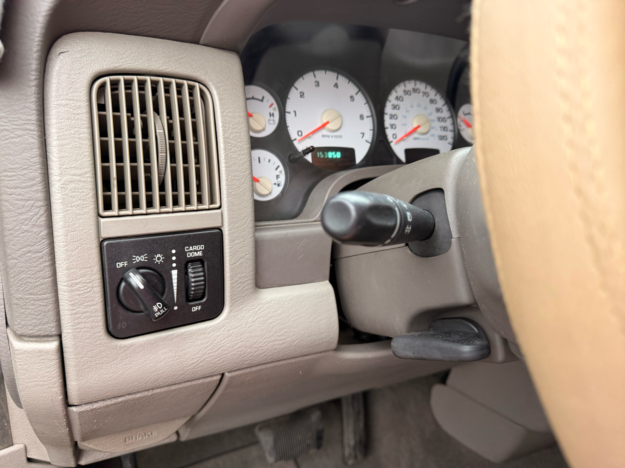 Dodge Ram 1500 SLT Quad Cab Short Bed 2WD 2003