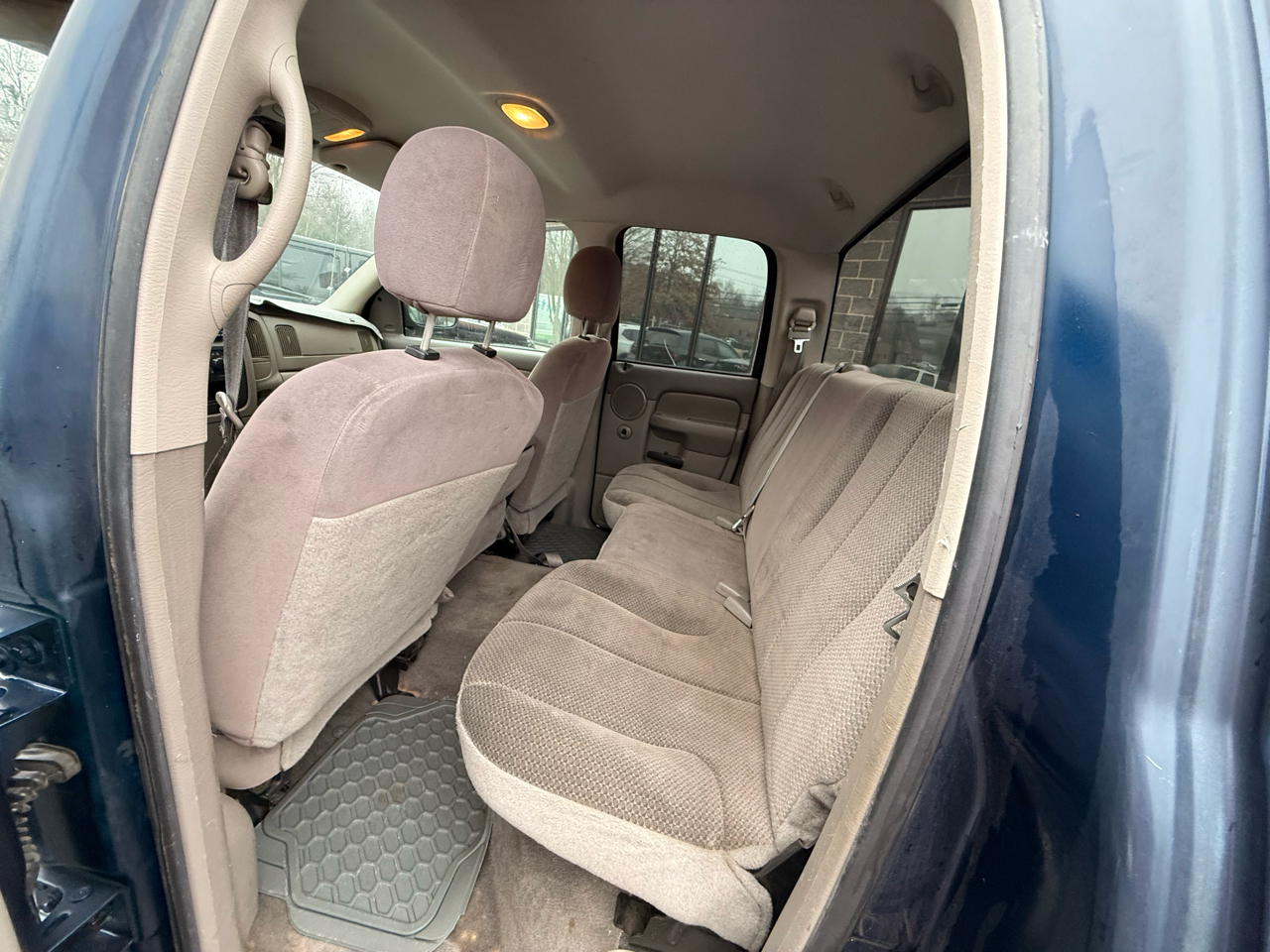 Dodge Ram 1500 SLT Quad Cab Short Bed 2WD 2003