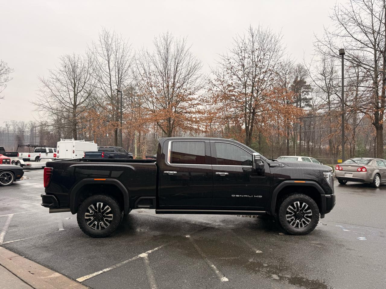 GMC Sierra 3500HD Denali Ultimate Crew Cab 4WD 2024
