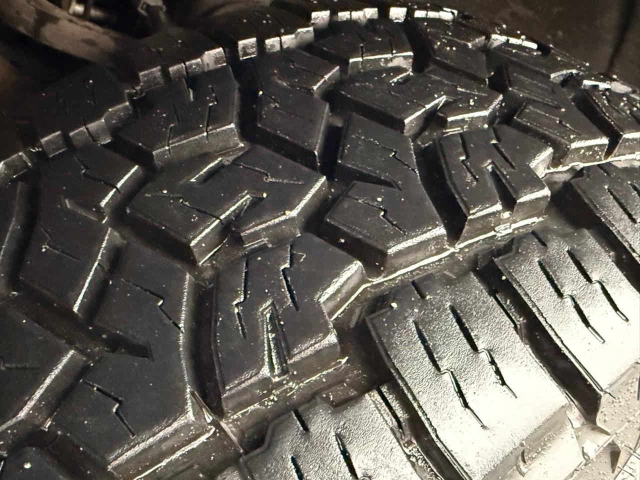 GMC Sierra 3500HD Denali Ultimate Crew Cab 4WD 2024