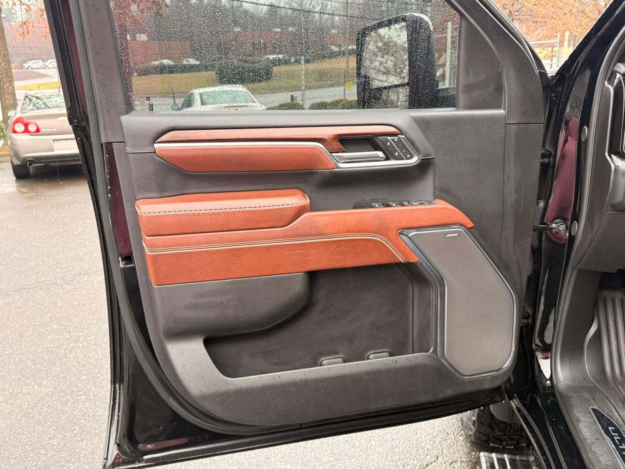 GMC Sierra 3500HD Denali Ultimate Crew Cab 4WD 2024