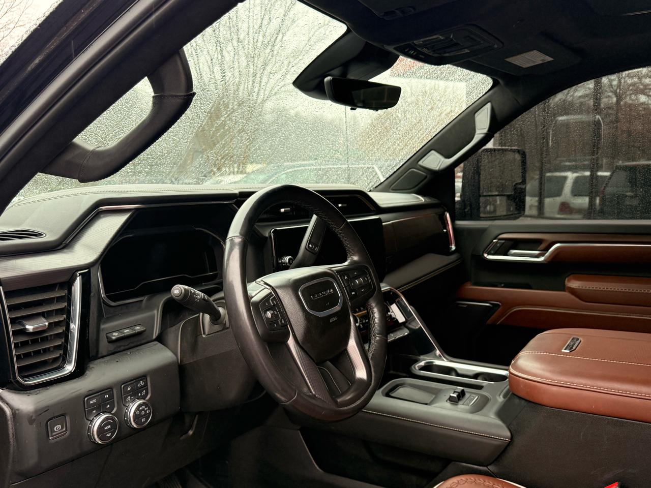 GMC Sierra 3500HD Denali Ultimate Crew Cab 4WD 2024