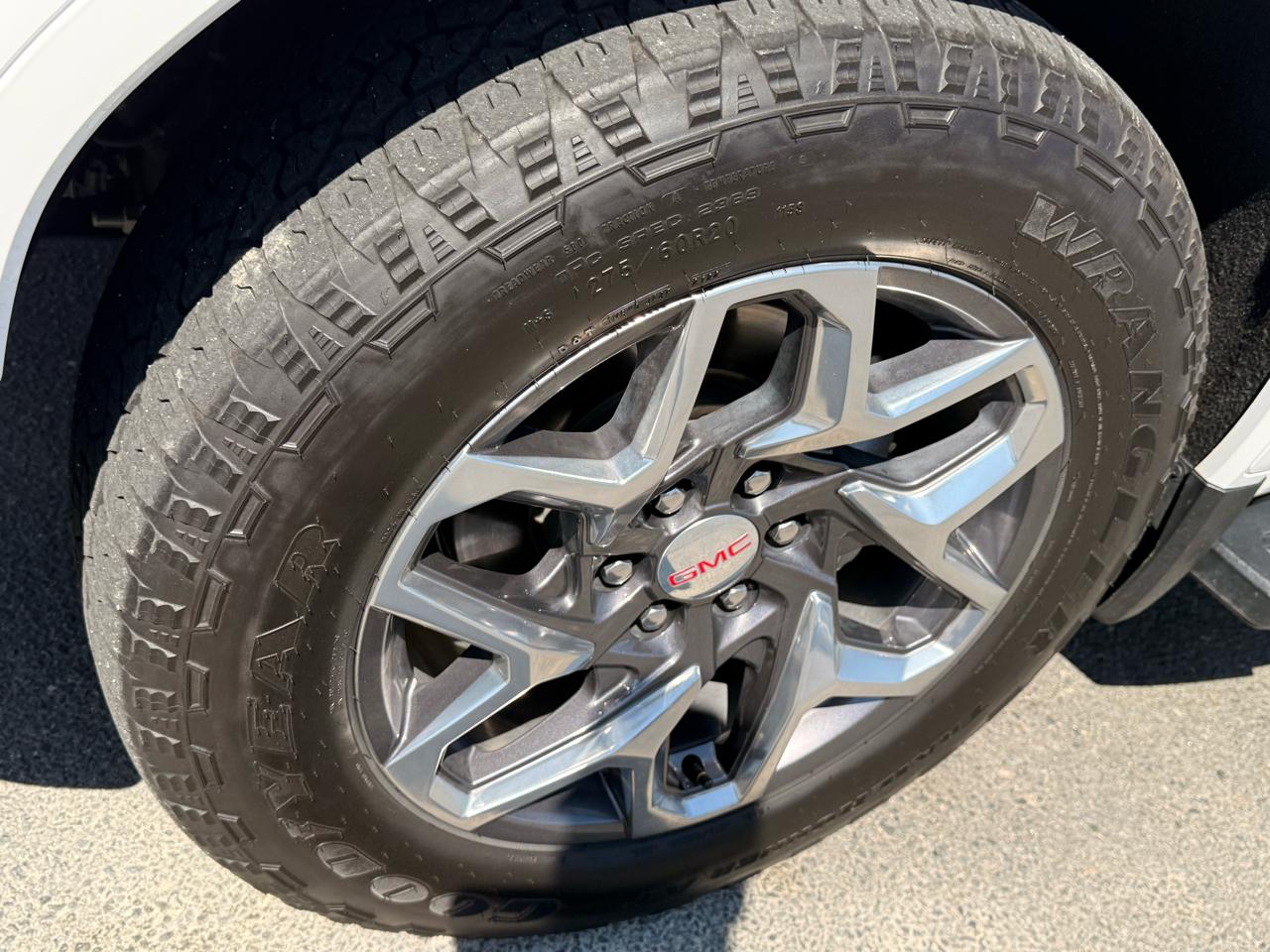 GMC Sierra 1500 SLT Crew Cab 4WD 2022