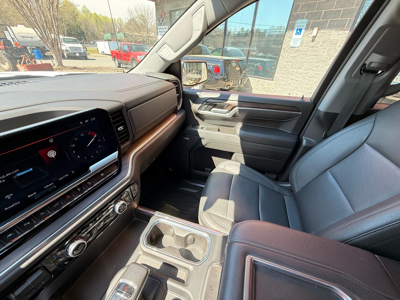 GMC Sierra 1500 SLT Crew Cab 4WD 2022