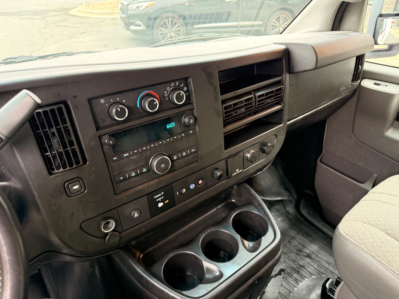 Chevrolet Express G3500 139" 2021