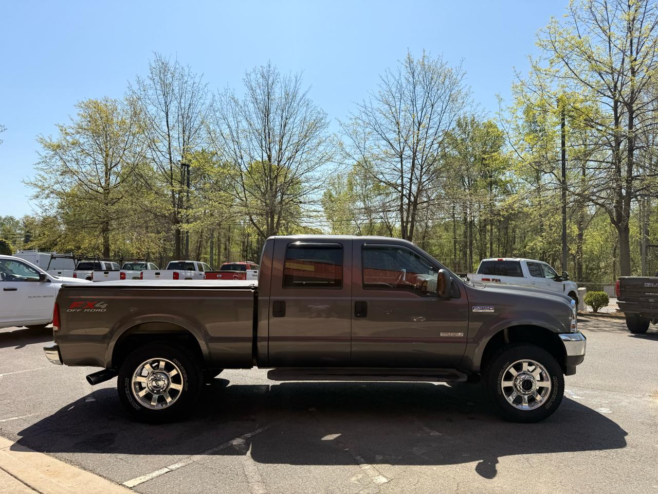 Ford F-250 SD Lariat Crew Cab 4WD 2004