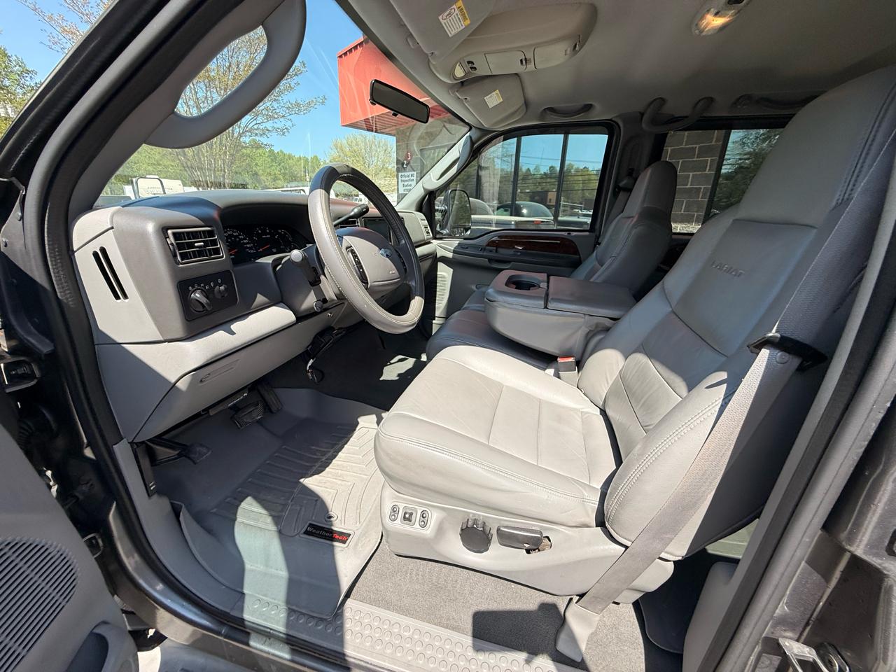 Ford F-250 SD Lariat Crew Cab 4WD 2004