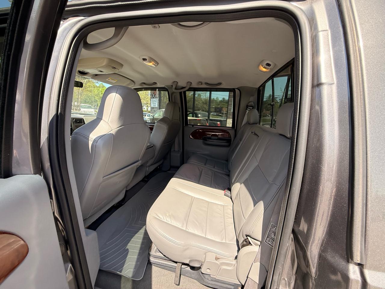 Ford F-250 SD Lariat Crew Cab 4WD 2004