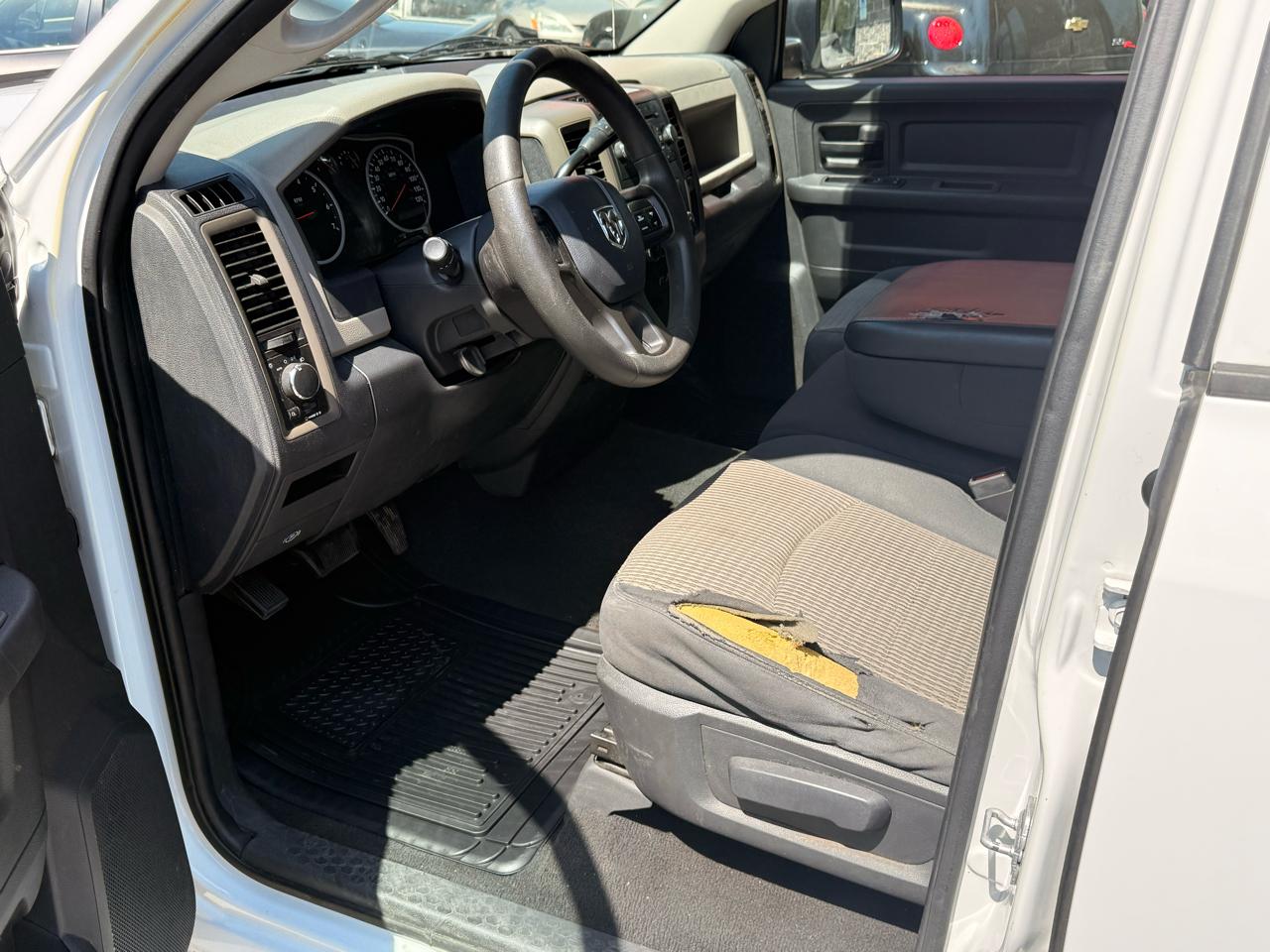 RAM 1500 ST Quad Cab 2WD 2012