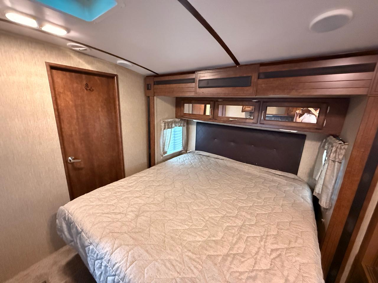 Keystone Outback  2017