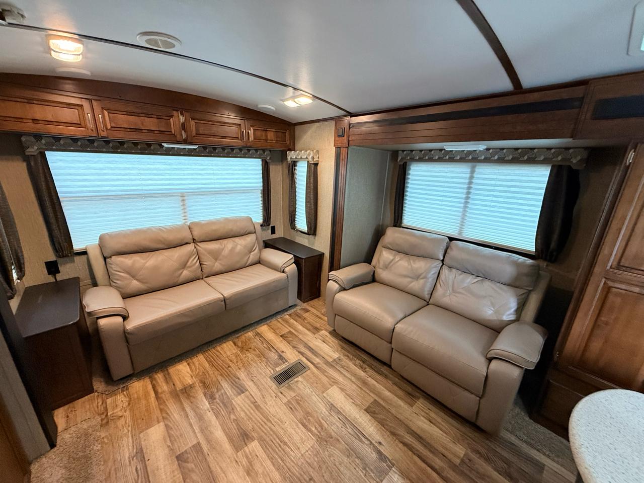 Keystone Outback  2017