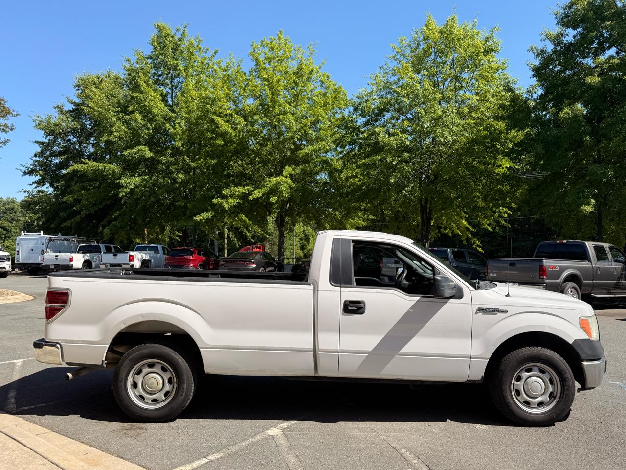 Ford F-150 XL 8-ft. Bed 2WD 2014
