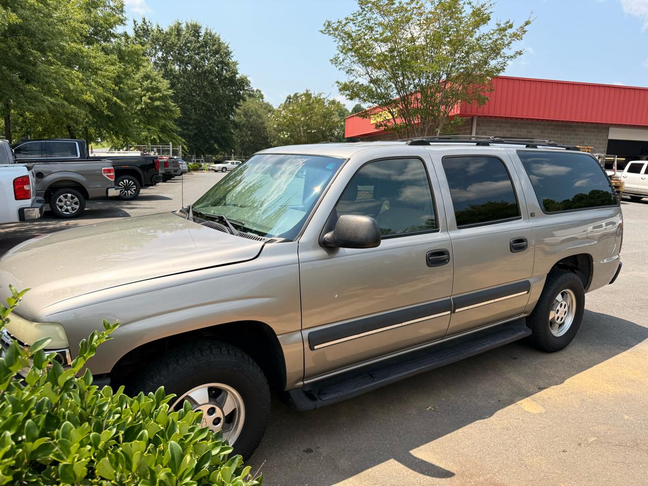 Chevrolet Suburban 1500 2WD 2002