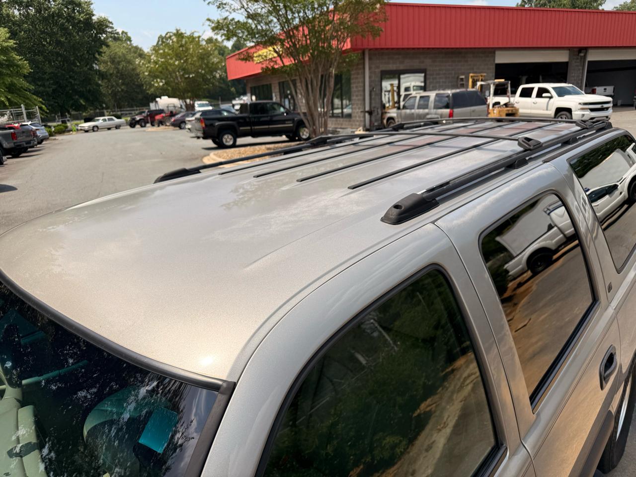 Chevrolet Suburban 1500 2WD 2002