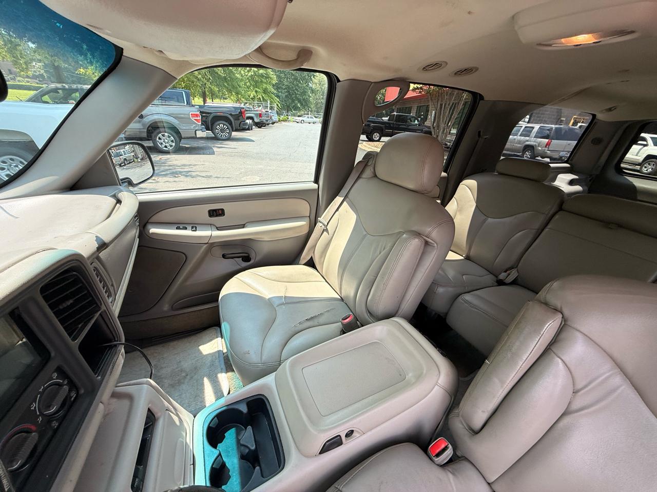 Chevrolet Suburban 1500 2WD 2002