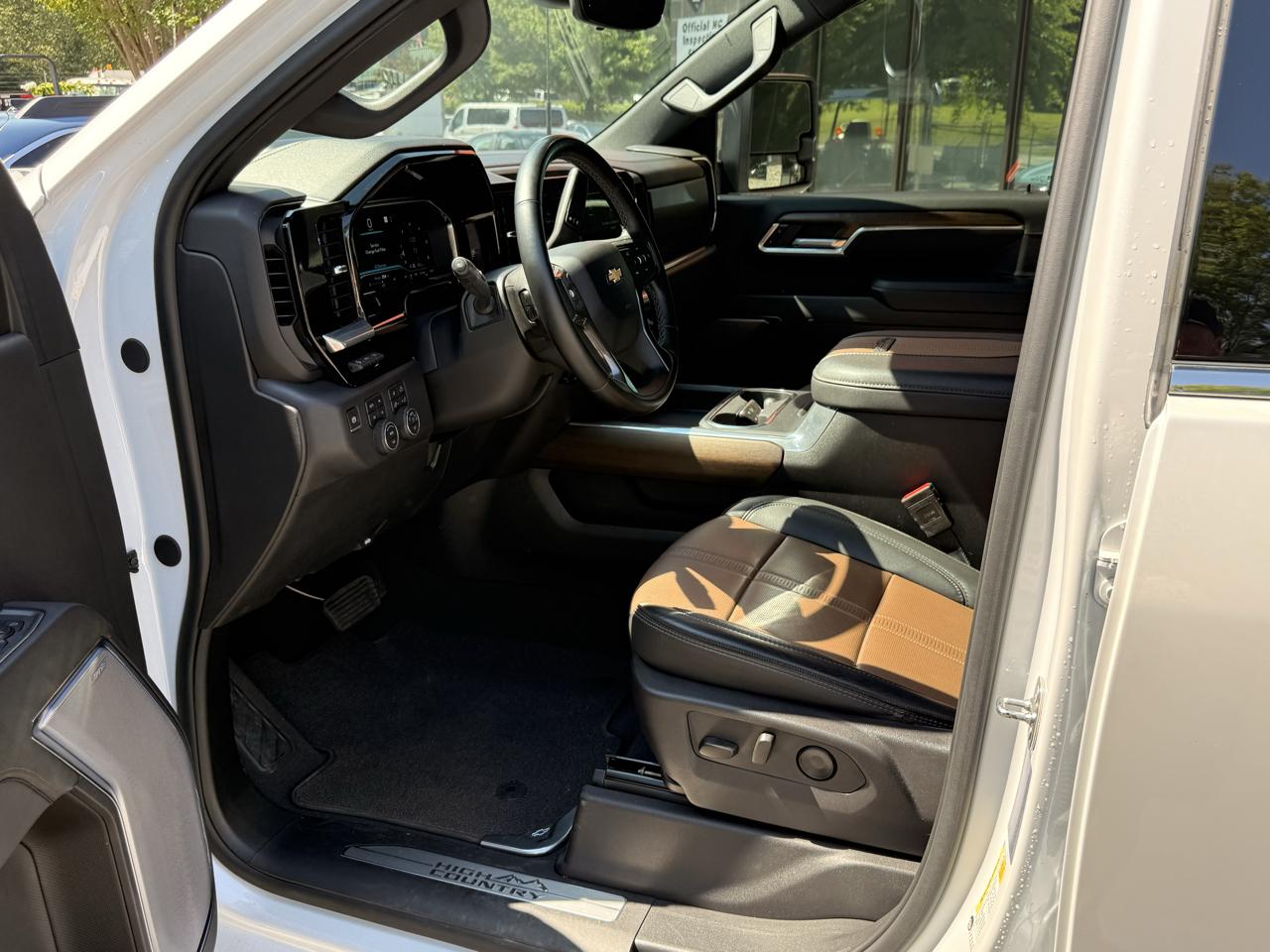 Chevrolet Silverado 2500HD High Country Crew Cab Short Box 4WD 2024