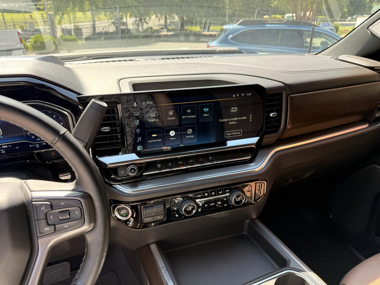 Chevrolet Silverado 2500HD High Country Crew Cab Short Box 4WD 2024