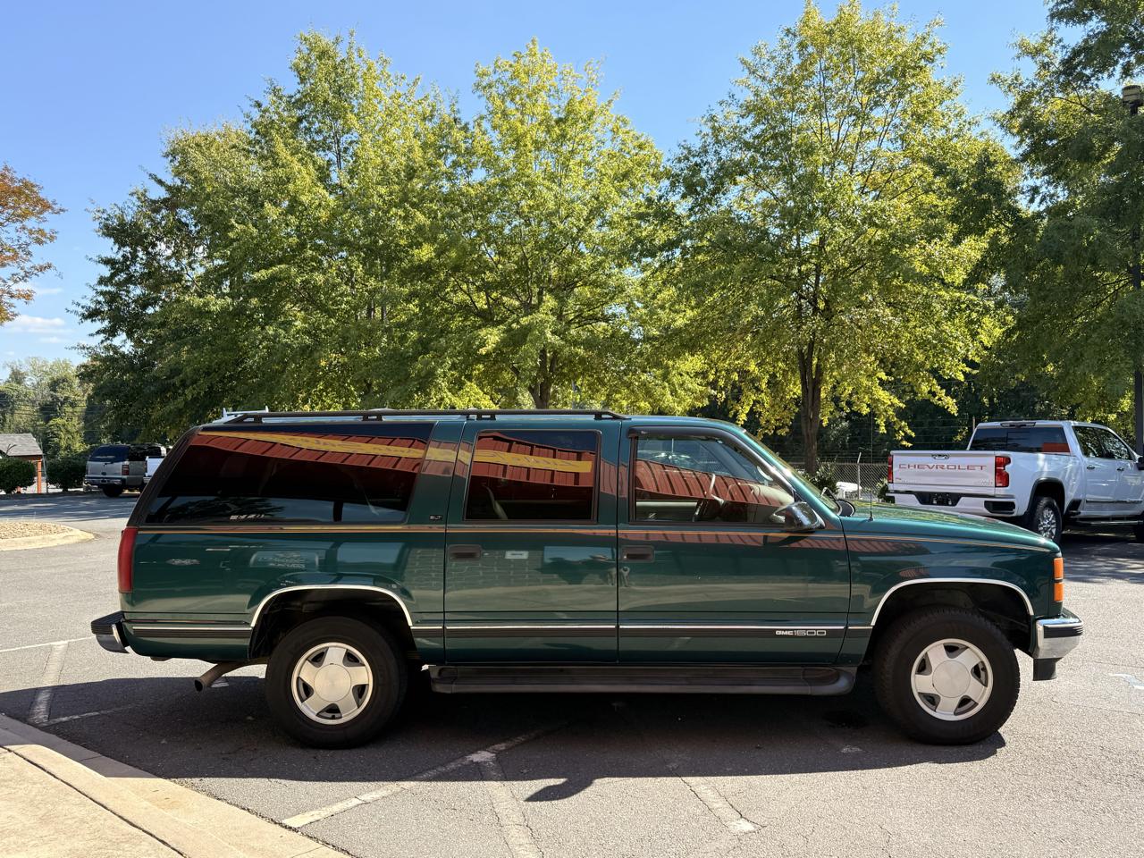 GMC Suburban 1500 4WD 1996