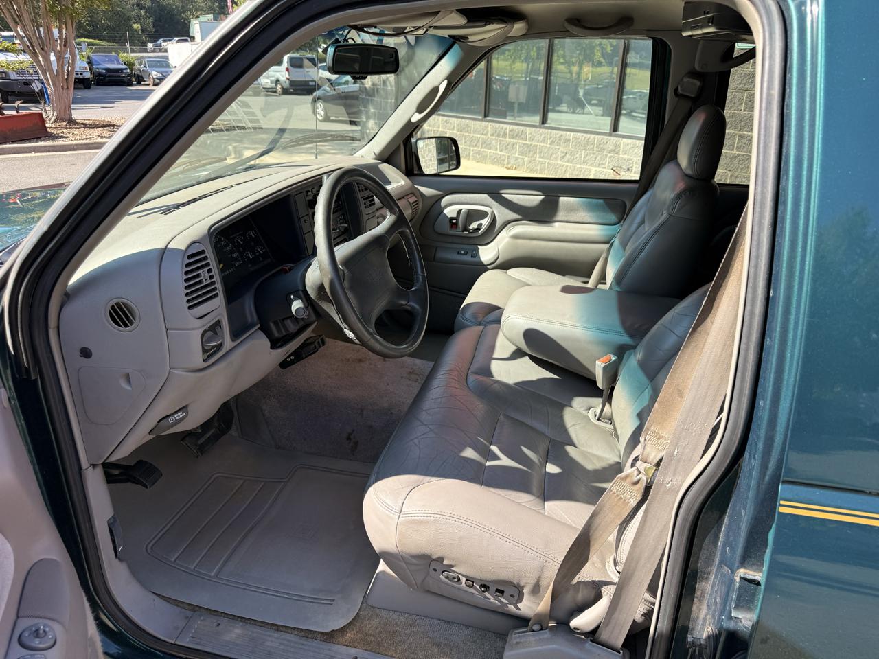 GMC Suburban 1500 4WD 1996