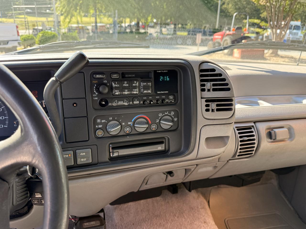 GMC Suburban 1500 4WD 1996