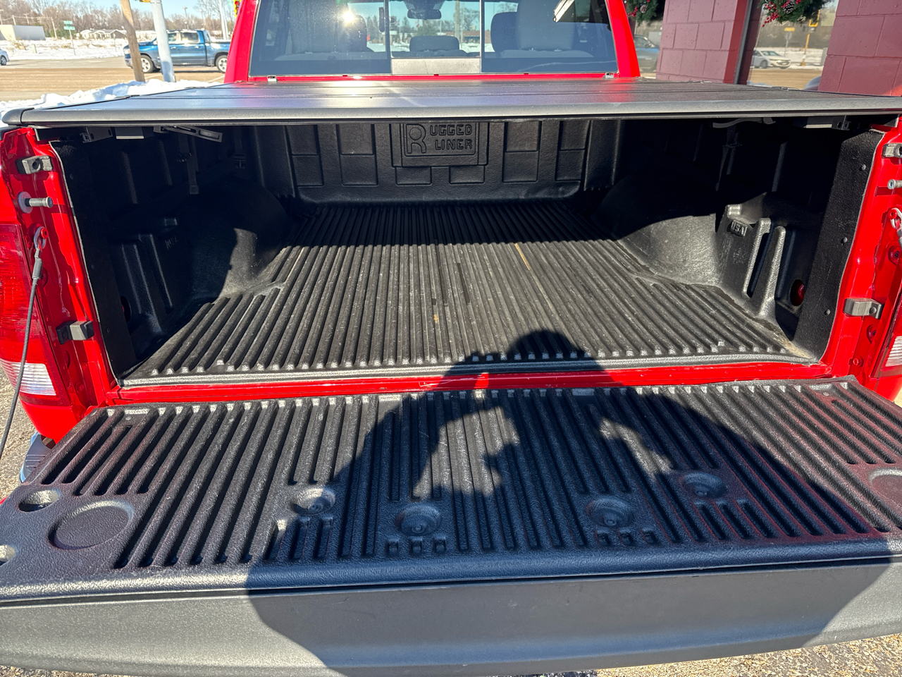 RAM 1500 Classic SLT 4x4 Crew Cab 5'7" Box 2019