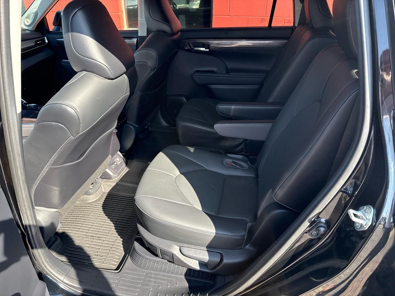 Toyota Highlander Hybrid Limited AWD (Natl) 2021