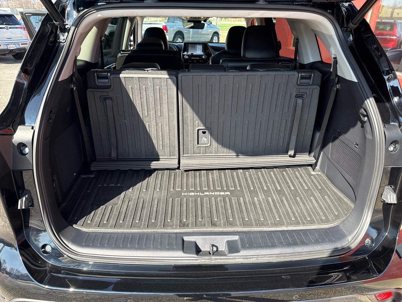 Toyota Highlander Hybrid Limited AWD (Natl) 2021