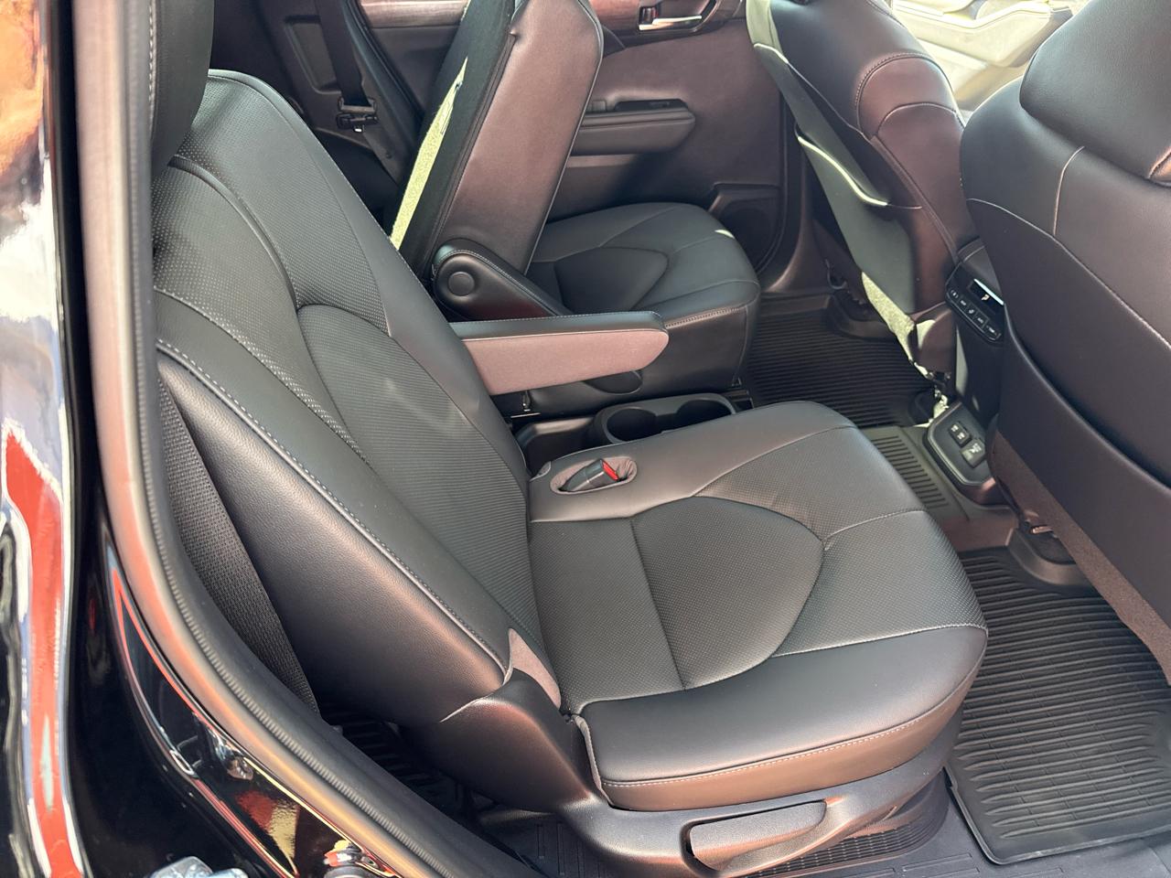 Toyota Highlander Hybrid Limited AWD (Natl) 2021