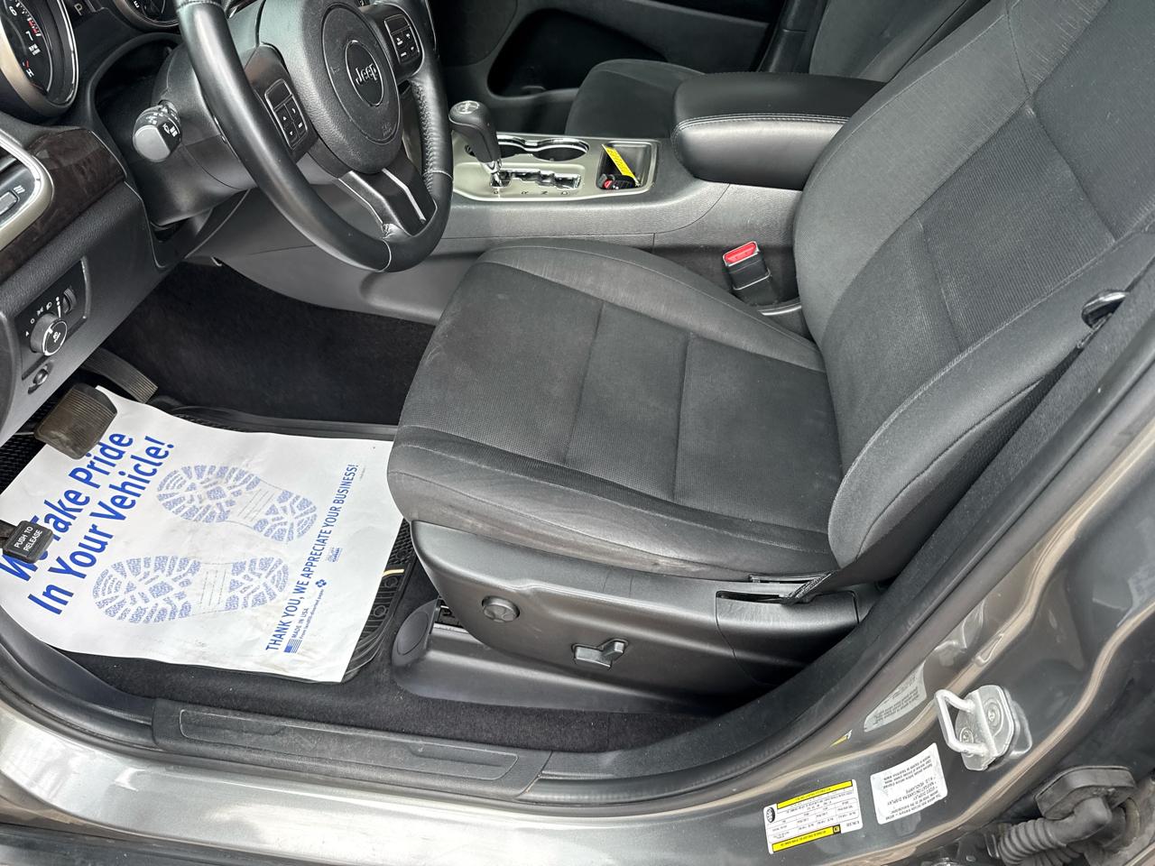 Jeep Grand Cherokee 4WD 4dr Laredo 2013