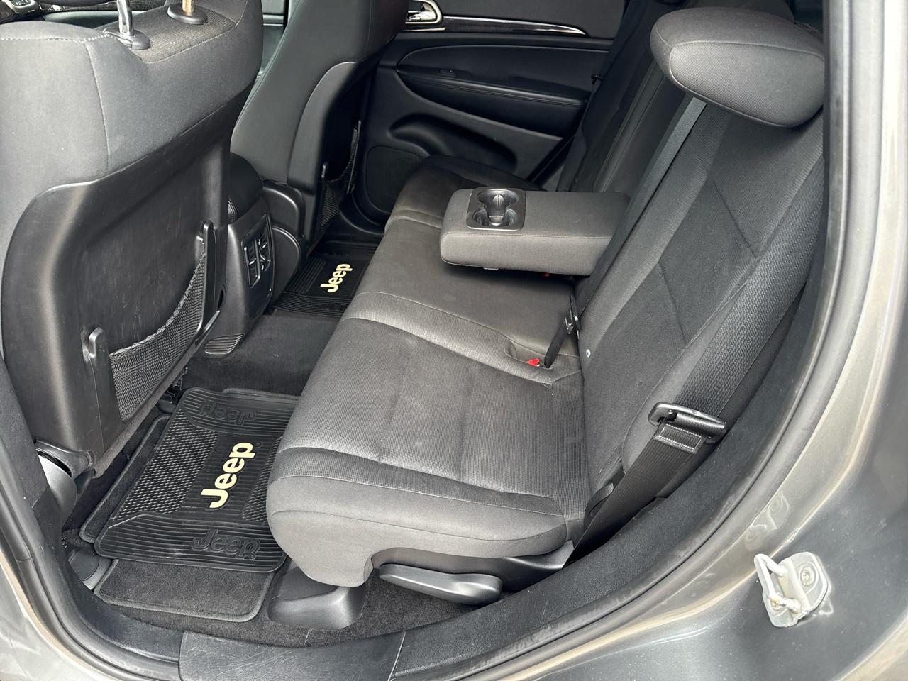 Jeep Grand Cherokee 4WD 4dr Laredo 2013