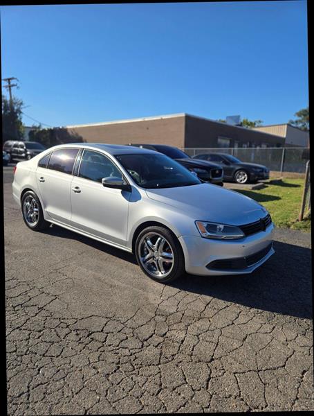 2012 Volkswagen Jetta SE's photo